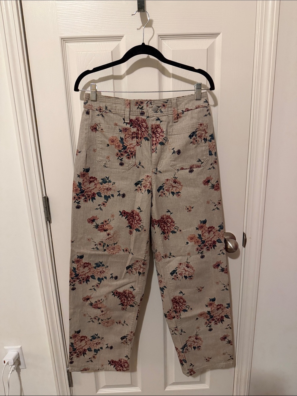 Universal Thread Floral Wide Leg Pants in Beige with Pink and Blue Flowers